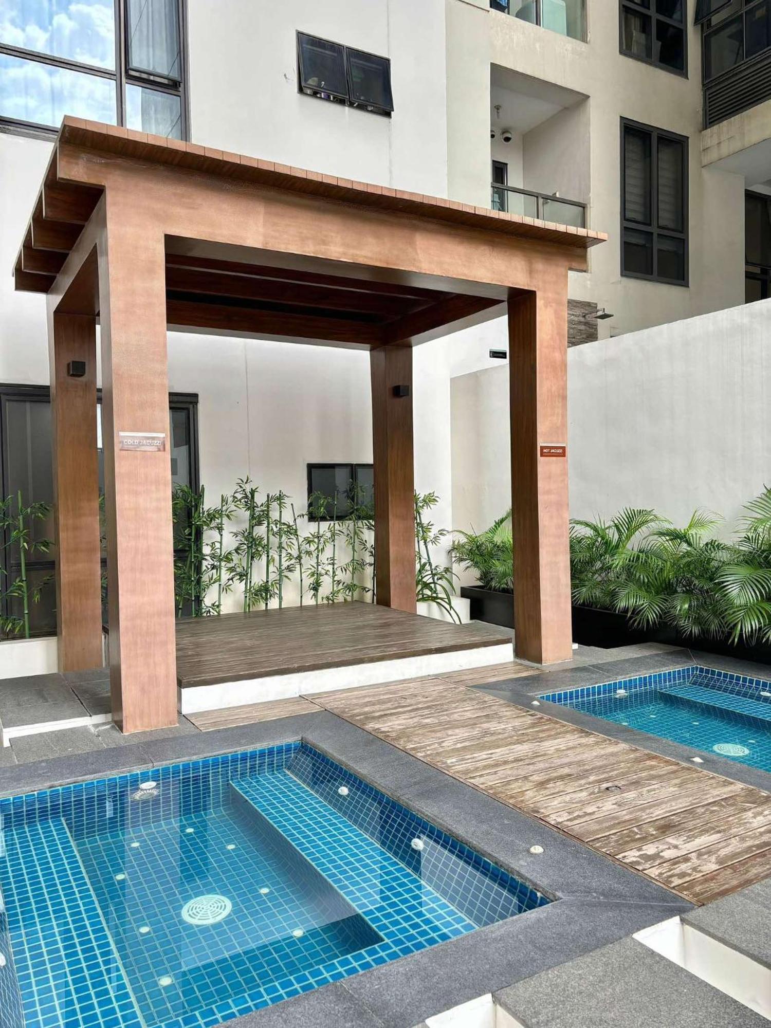 Greenbelt Hamilton Tower 1 Legazpi Макати Экстерьер фото