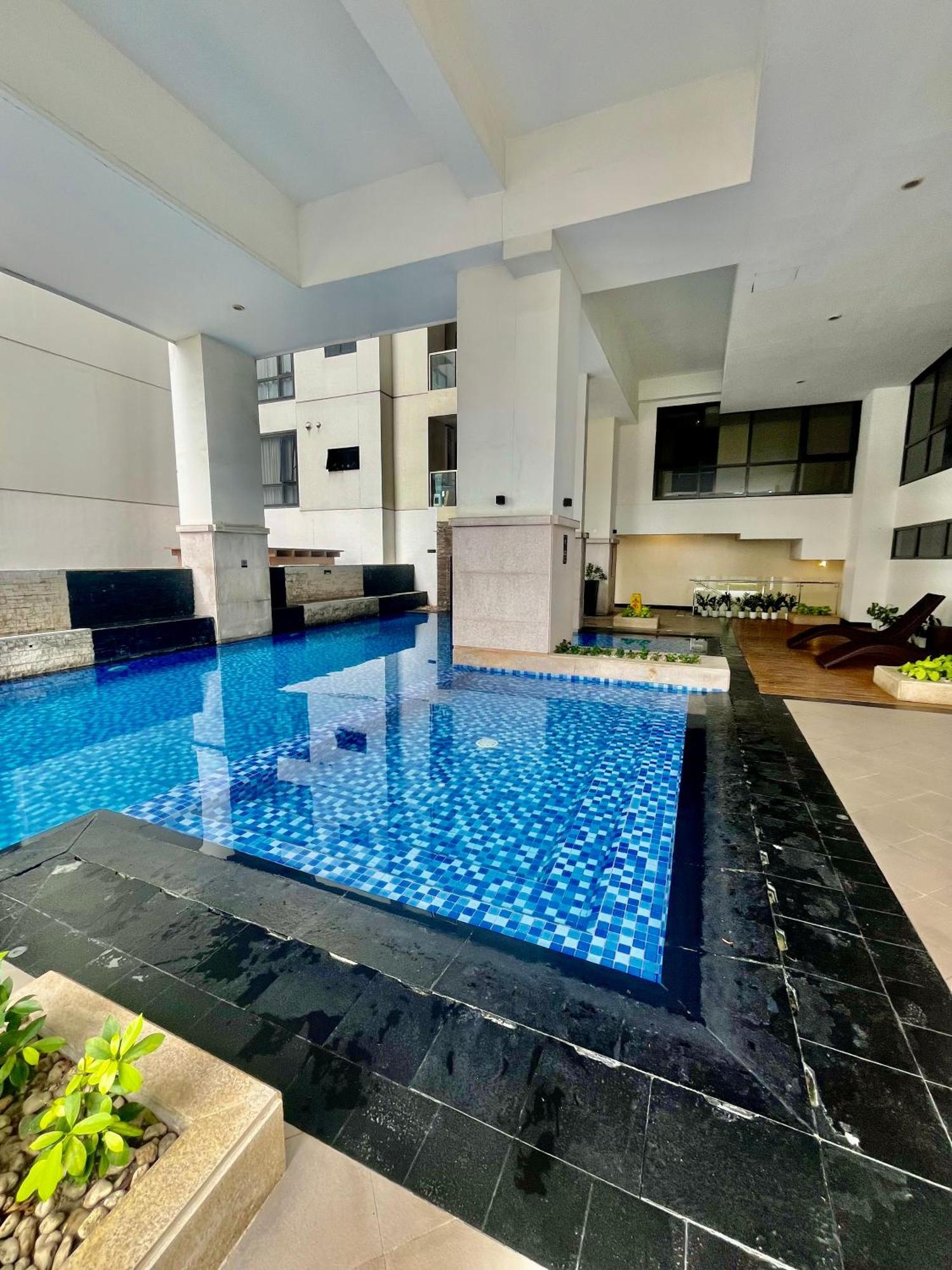 Greenbelt Hamilton Tower 1 Legazpi Макати Экстерьер фото
