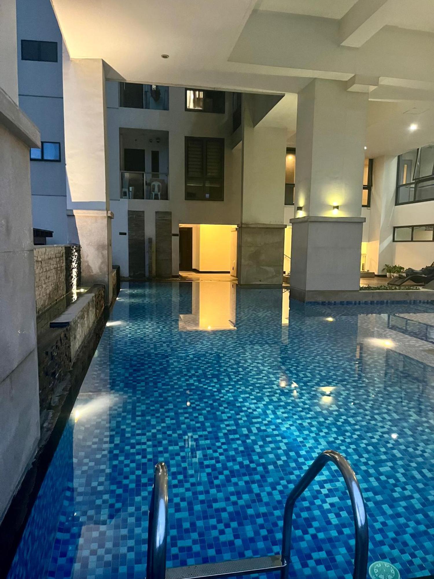 Greenbelt Hamilton Tower 1 Legazpi Макати Экстерьер фото