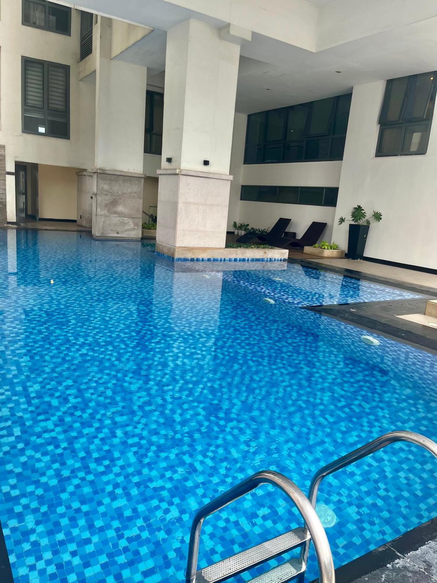 Greenbelt Hamilton Tower 1 Legazpi Макати Экстерьер фото